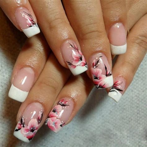 Floral Nail Art